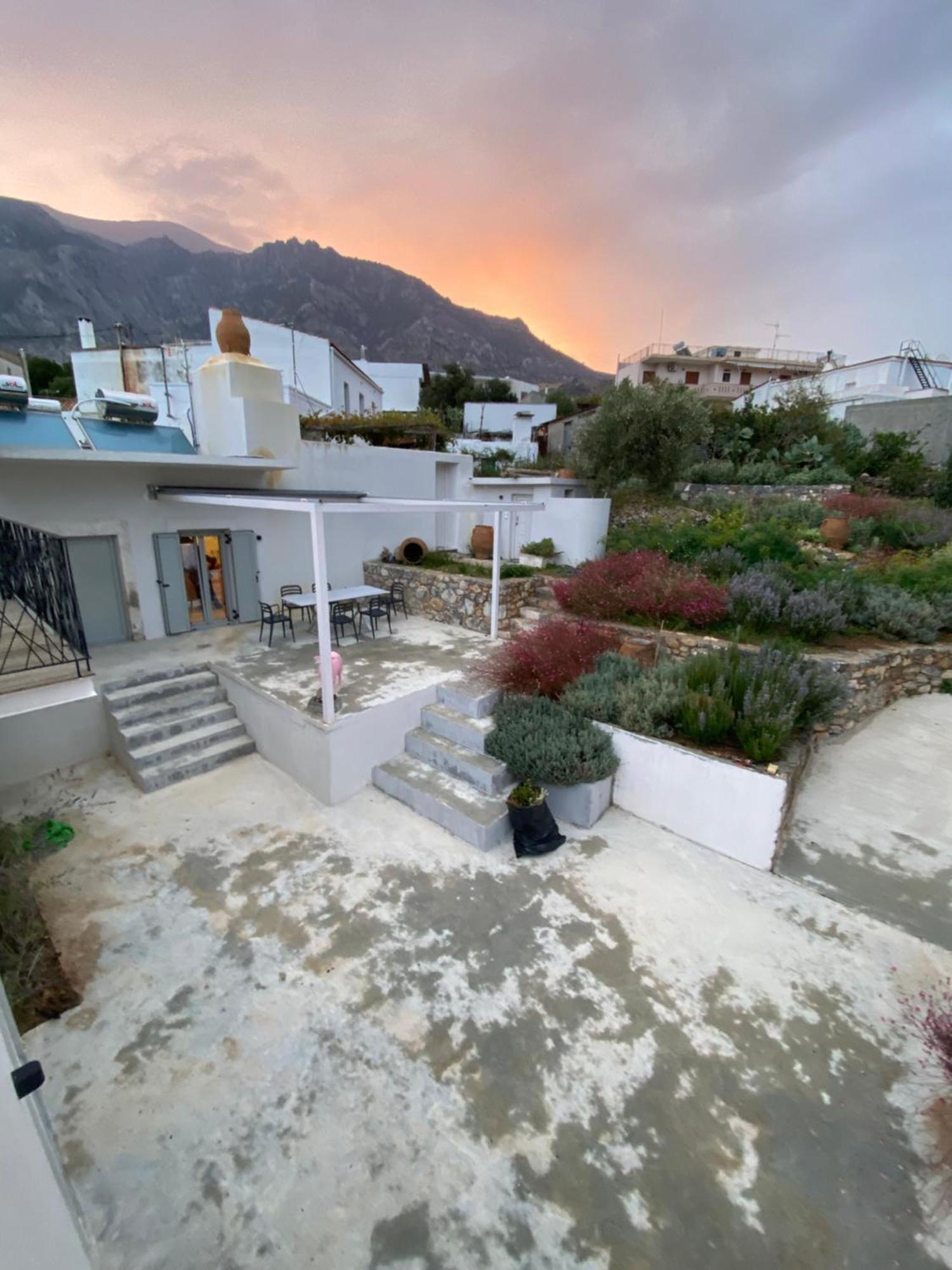 Fourfouras Cottage Exterior foto